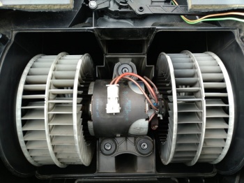 Замена вентиляторов отопителя (моторов печки)