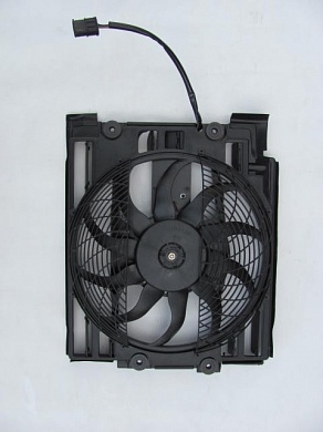 Вентилятор радиатора БМВ 5 Е39 3 контакта